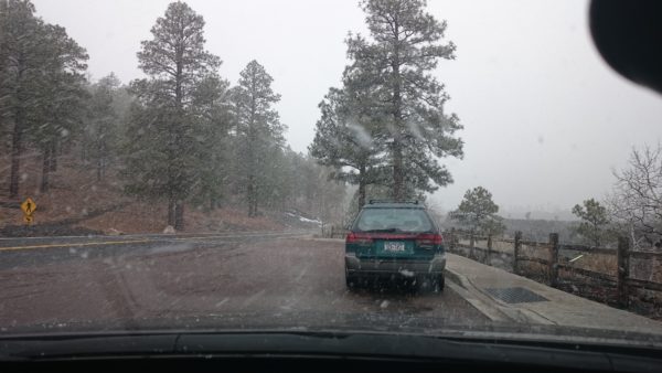 Arrivée en tempête de neige à Sunset Crater