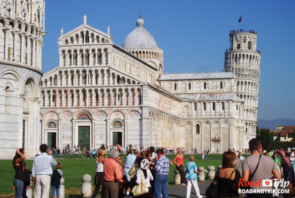 Beaucoup de touristes à Pise, forcément