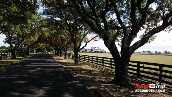 Entrée dans Southfork Ranch