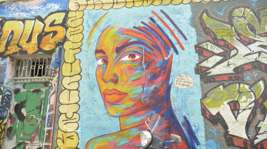 Graff dans le quartier des Créateurs à Marseille