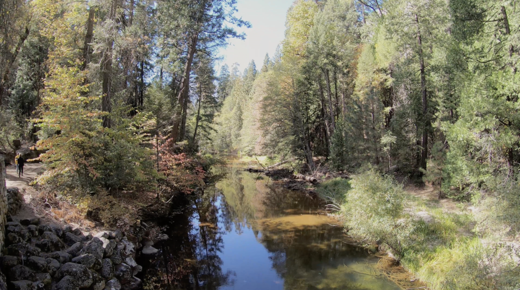 Rivière à Yosemite